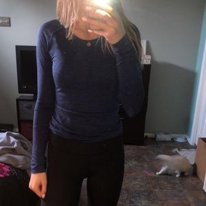 Dark blue lulu lemon top💙